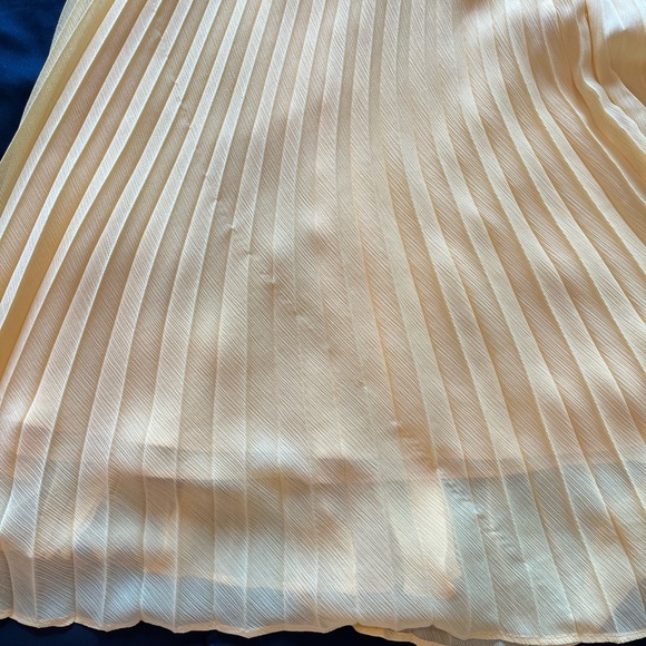 🛍️2/$10‼️🛍️Banana Republic dress ☀️ - Picture 6 of 9
